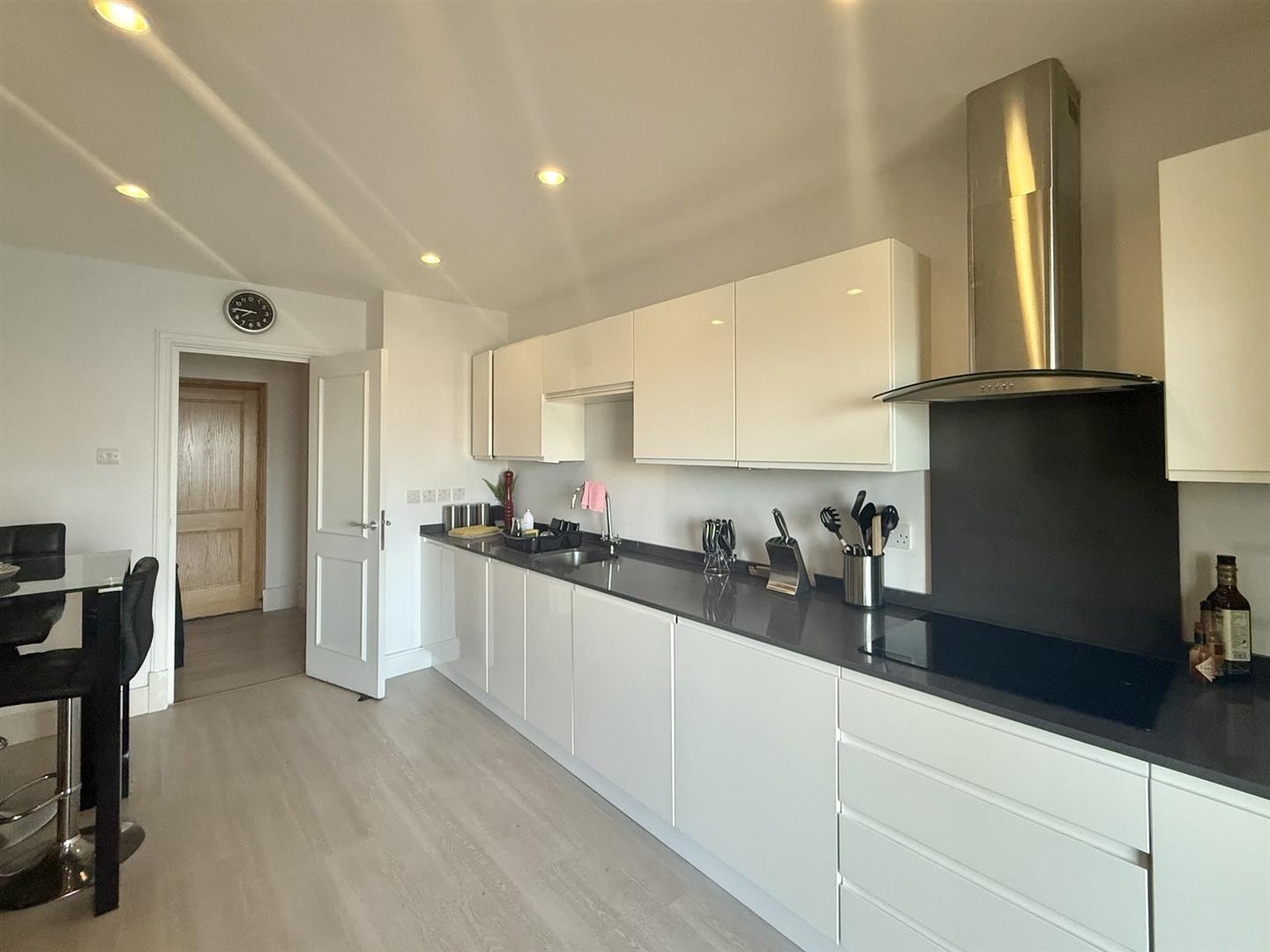 Image of Apartment - 3 Bedrooms - 2 Bathrooms for Rental in Queensway Quay-Gibraltar, Image 8